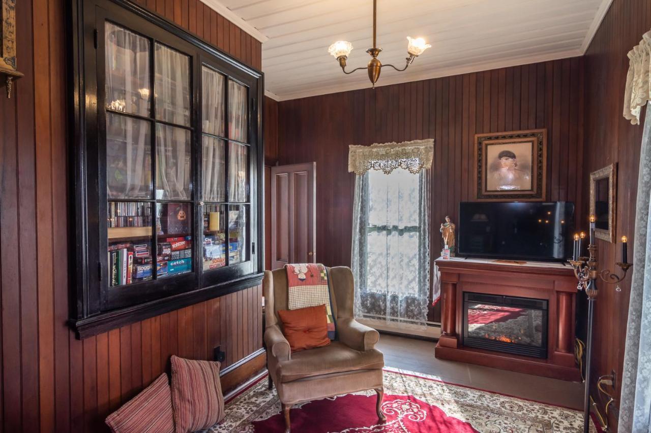 Hotel Historical John Rast House Circa 1875 Roseburg Esterno foto