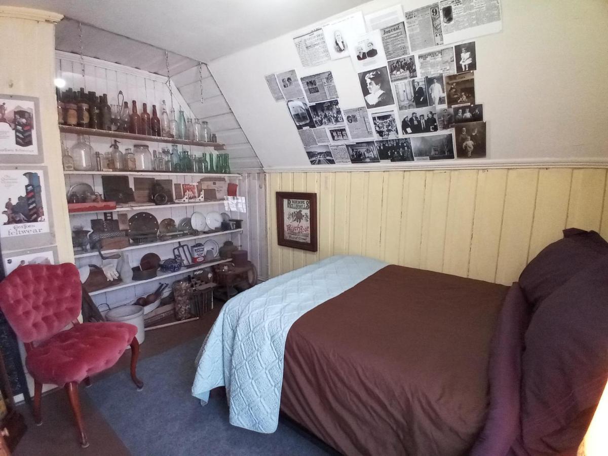 Hotel Historical John Rast House Circa 1875 Roseburg Esterno foto